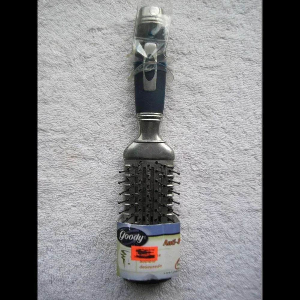 Goody Anti Static Detangling Flat Base Hair Brush Metal Detangle 2001 Blue Grip